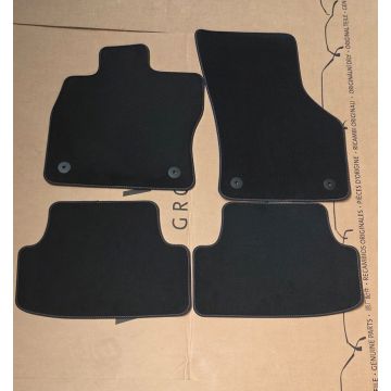 Fußmattensatz VW Golf 7 Autofußmatten Schwarz Original NEU!